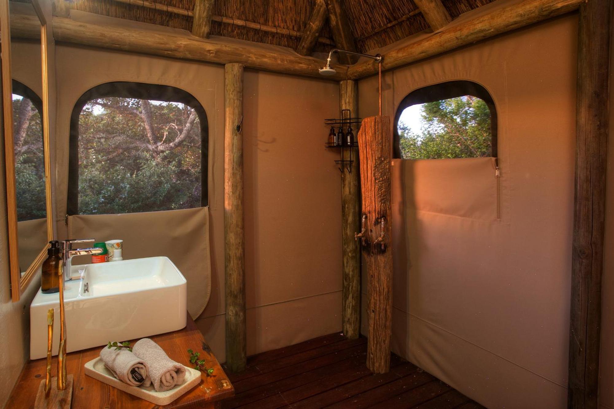 Addo Elephant Safari Lodge - Bellevue Forest Reserve Paterson ภายนอก รูปภาพ